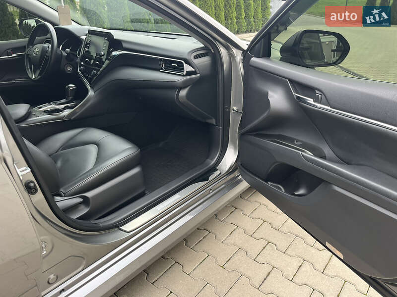 Седан Toyota Camry 2022 в Черновцах фото 31 Седан Toyota Camry 2022 в Черновцах
