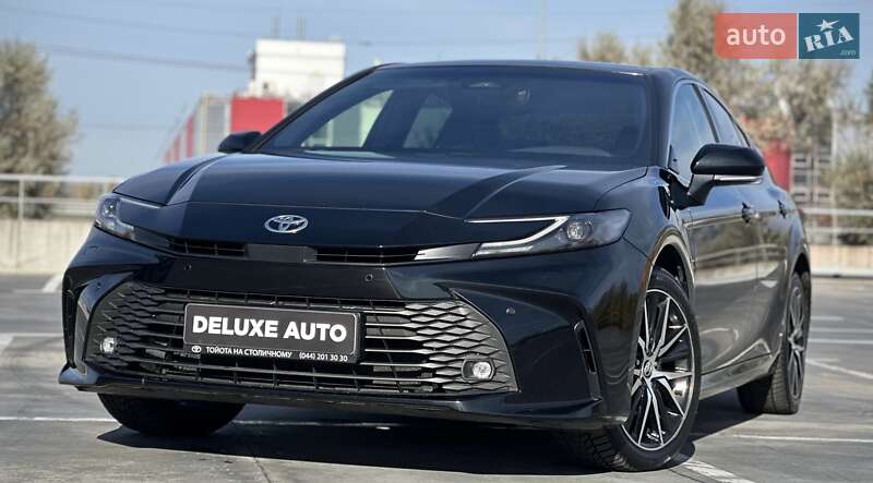 Седан Toyota Camry 2024 в Киеве
