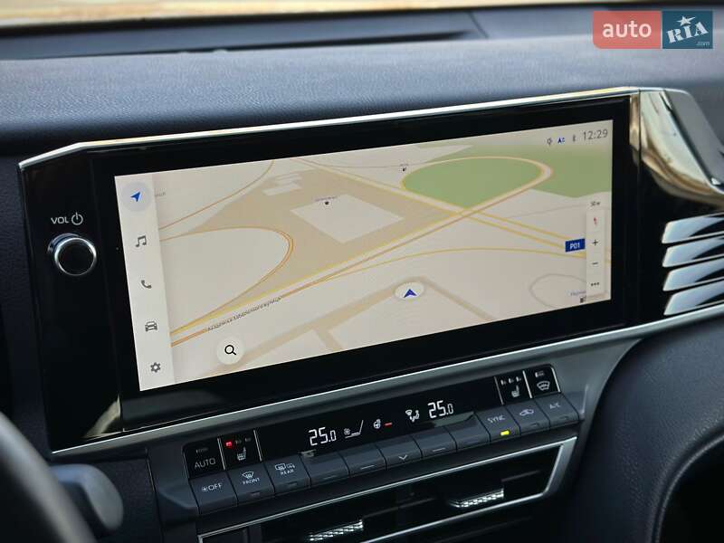 Седан Toyota Camry 2024 в Киеве