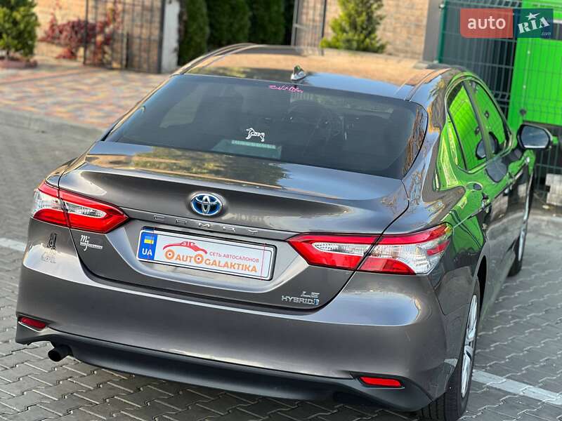 Седан Toyota Camry 2018 в Одесі