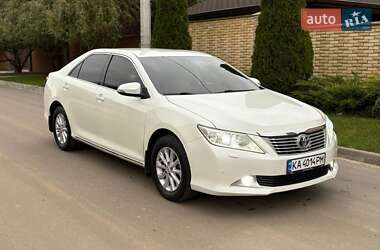 Седан Toyota Camry 2012 в Києві