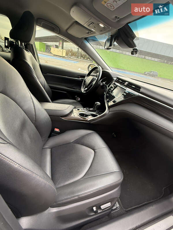 Седан Toyota Camry 2019 в Києві фото 8 Седан Toyota Camry 2019 в Києві
