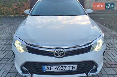Седан Toyota Camry 2017 в Запоріжжі