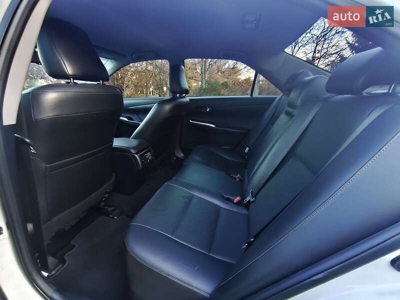 Седан Toyota Camry 2017 в Запорожье