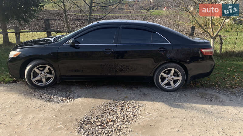 Седан Toyota Camry 2006 в Монастириській