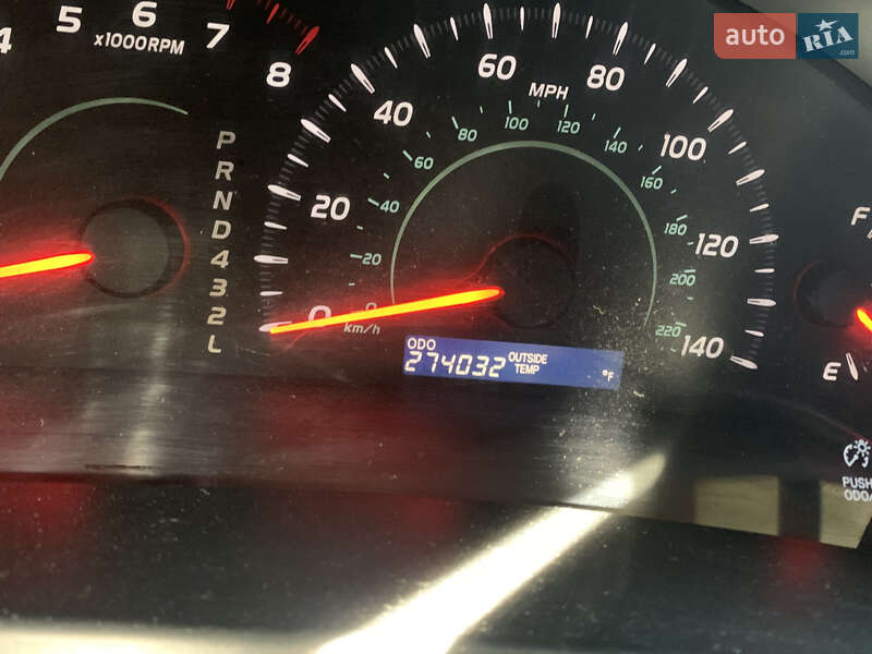 Седан Toyota Camry 2006 в Монастириській