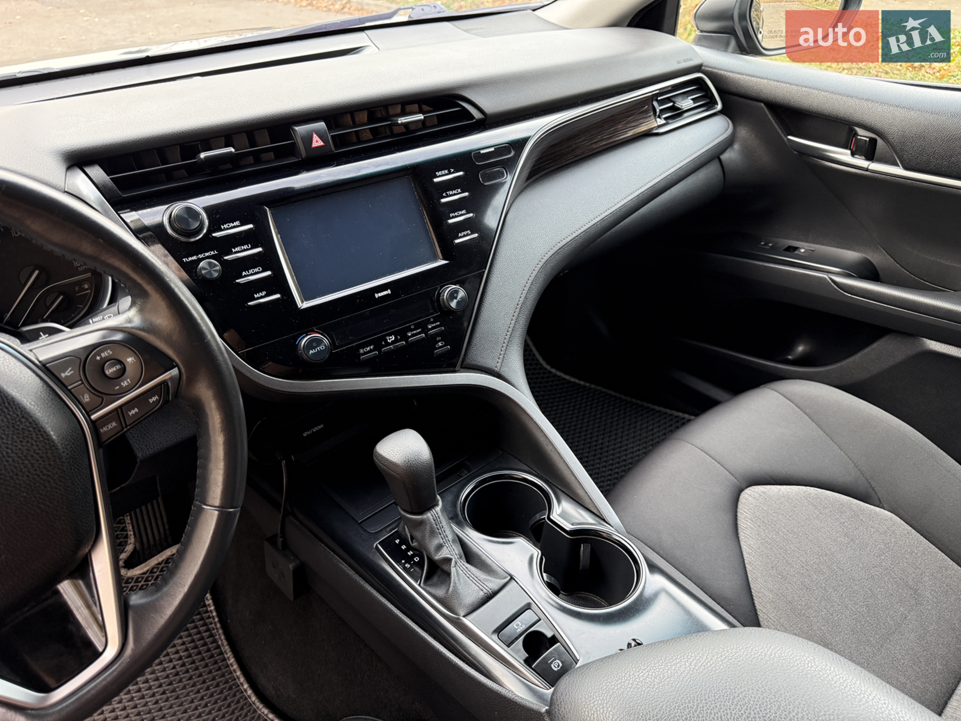 2020 Toyota Camry - мініатюра 13