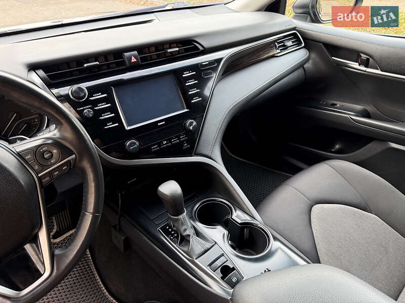 Седан Toyota Camry 2020 в Киеве фото 13 Седан Toyota Camry 2020 в Киеве