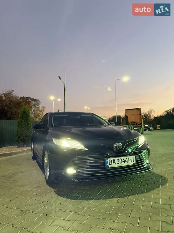Седан Toyota Camry 2018 в Одесі