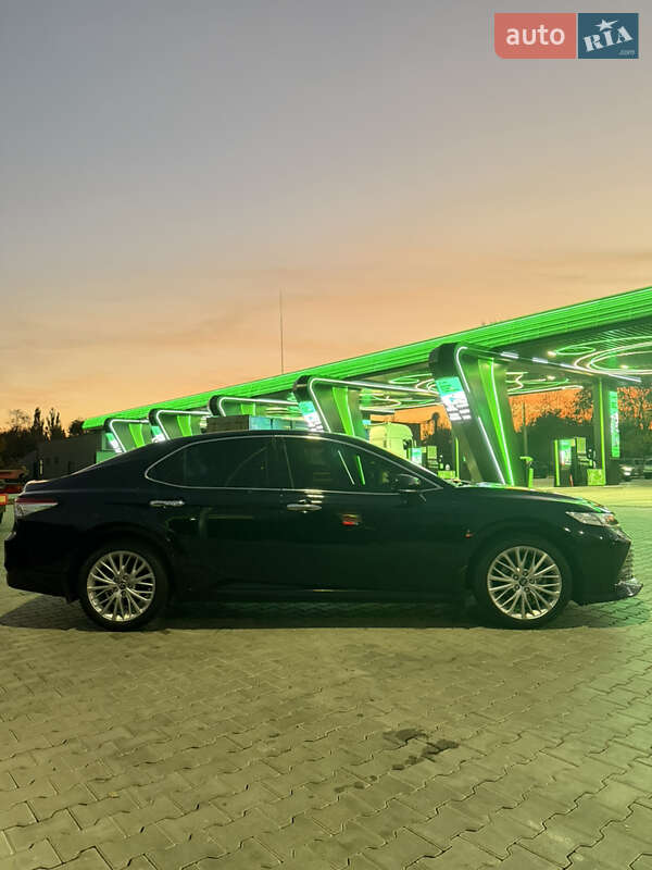 Седан Toyota Camry 2018 в Одесі