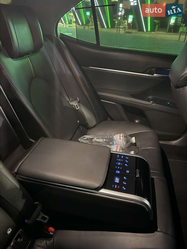 Седан Toyota Camry 2018 в Одесі