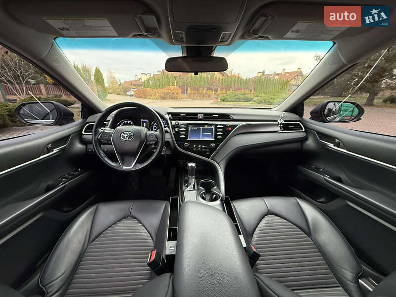 Седан Toyota Camry 2018 в Києві фото 15 Седан Toyota Camry 2018 в Києві