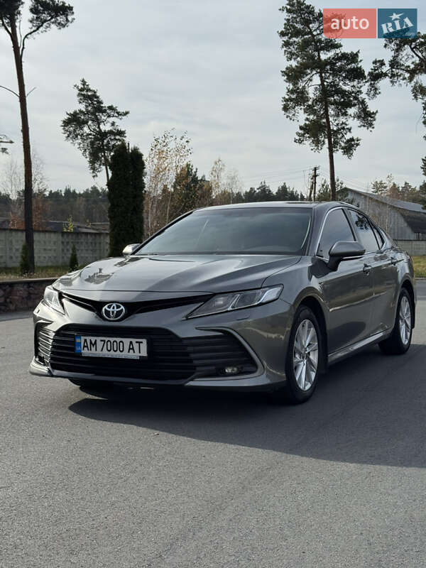 Седан Toyota Camry 2021 в Барановке