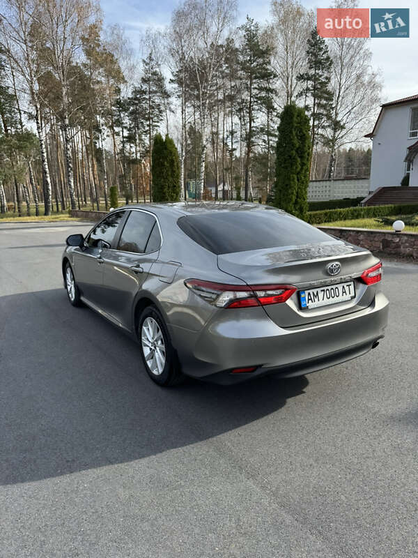 Седан Toyota Camry 2021 в Барановке