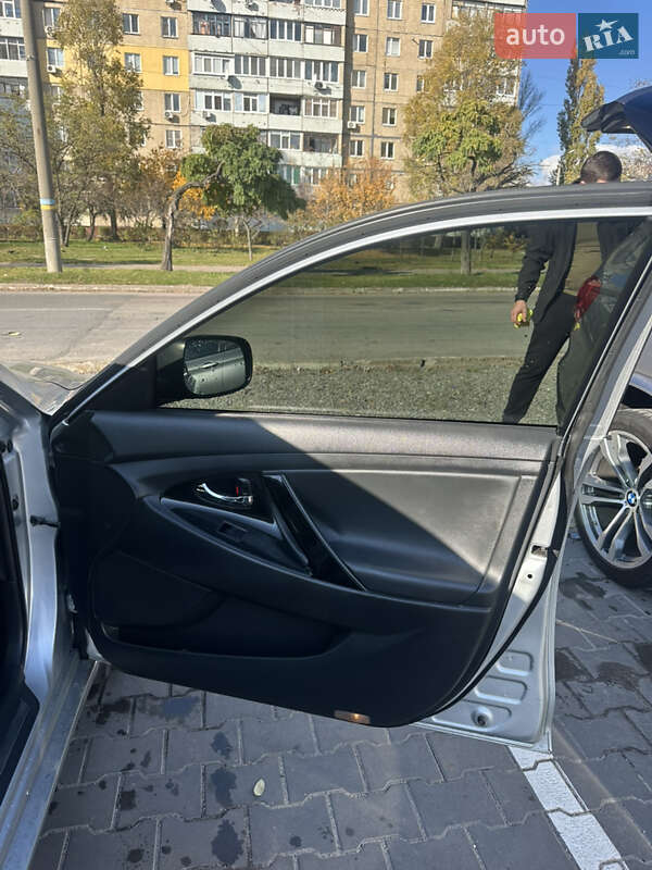 Седан Toyota Camry 2007 в Каменском фото 8 Седан Toyota Camry 2007 в Каменском