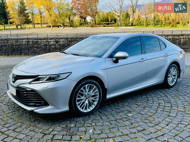 Toyota Camry 2020
