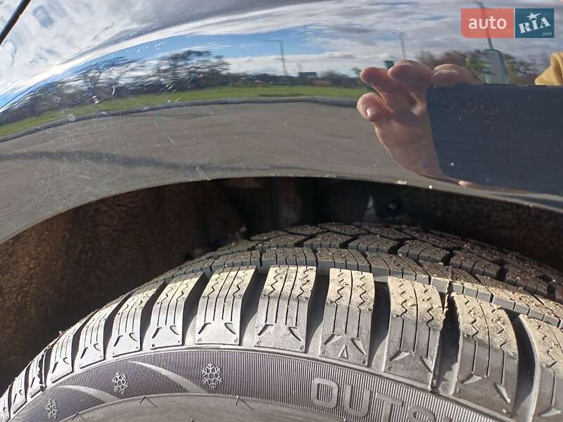 Седан Toyota Camry 2020 в Павлограде