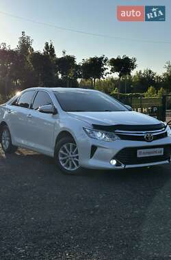 Седан Toyota Camry 2016 в Білогородці