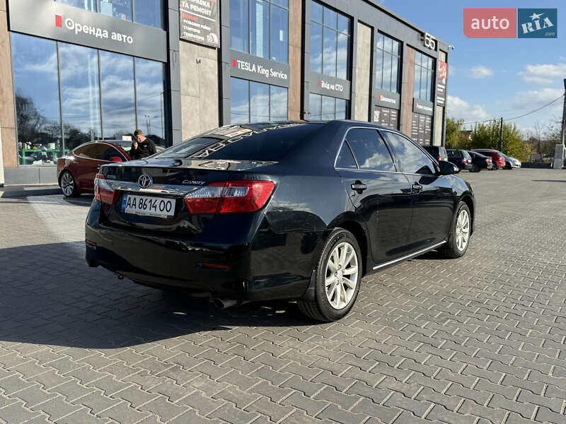 Седан Toyota Camry 2012 в Киеве фото 5 Седан Toyota Camry 2012 в Киеве