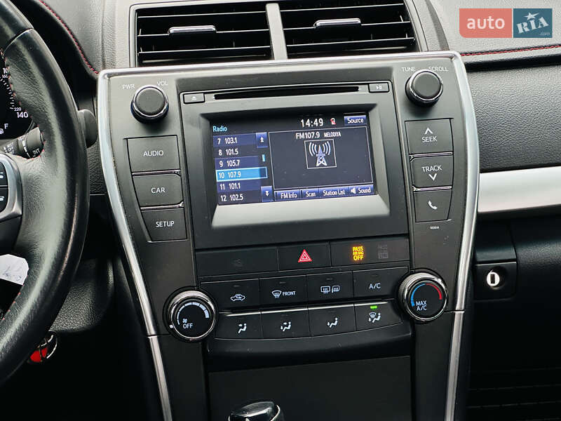 Седан Toyota Camry 2017 в Харькове