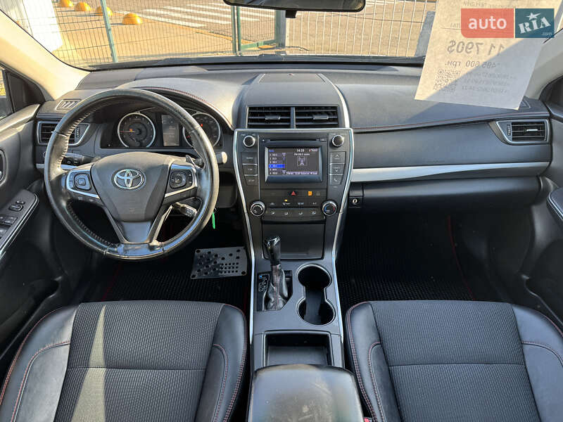 Седан Toyota Camry 2016 в Киеве фото 27 Седан Toyota Camry 2016 в Киеве