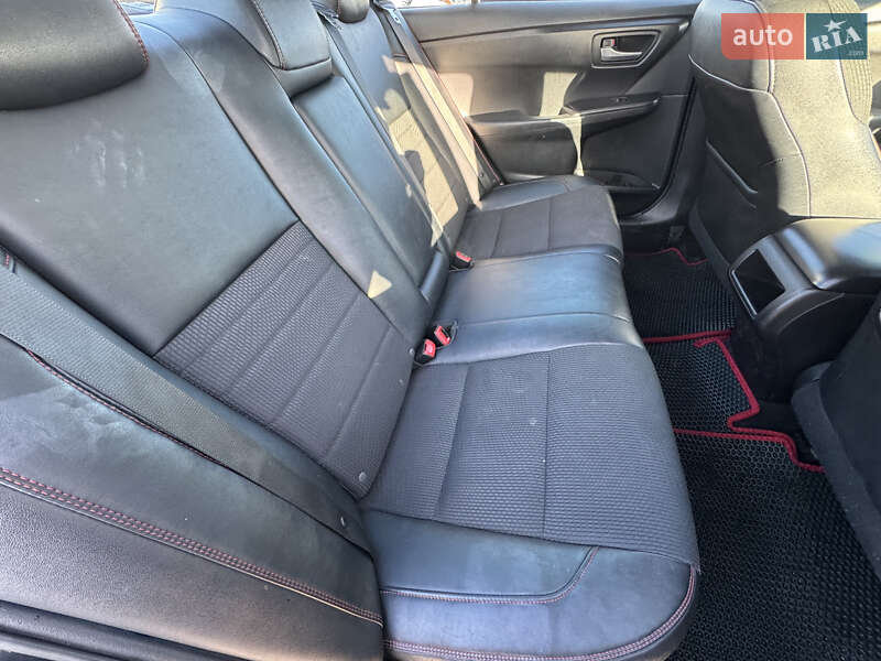 Седан Toyota Camry 2016 в Киеве фото 31 Седан Toyota Camry 2016 в Киеве