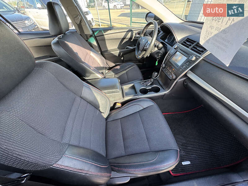 Седан Toyota Camry 2016 в Киеве фото 36 Седан Toyota Camry 2016 в Киеве