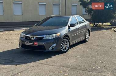 Седан Toyota Camry 2012 в Запорожье