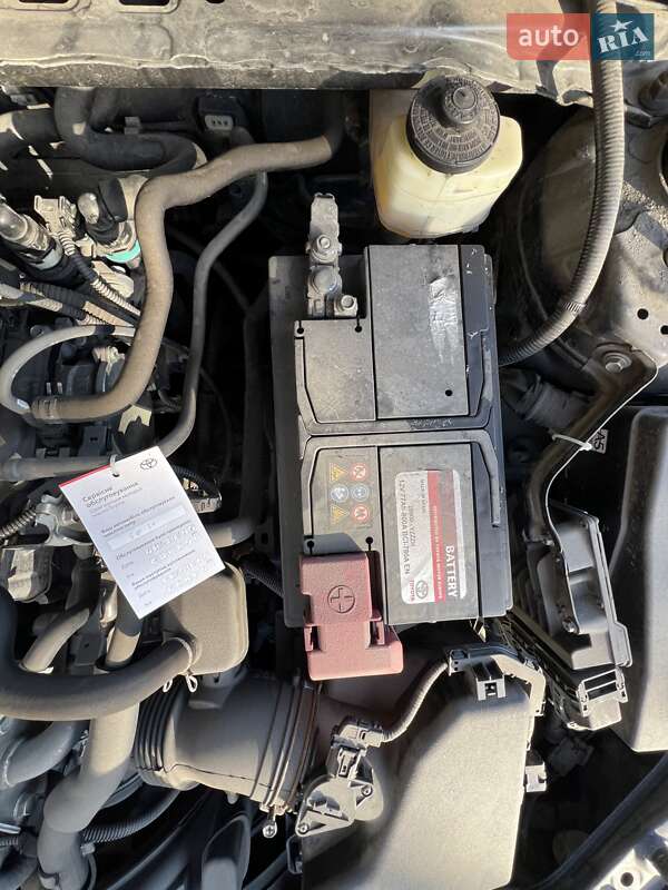 Седан Toyota Camry 2017 в Кременчуці