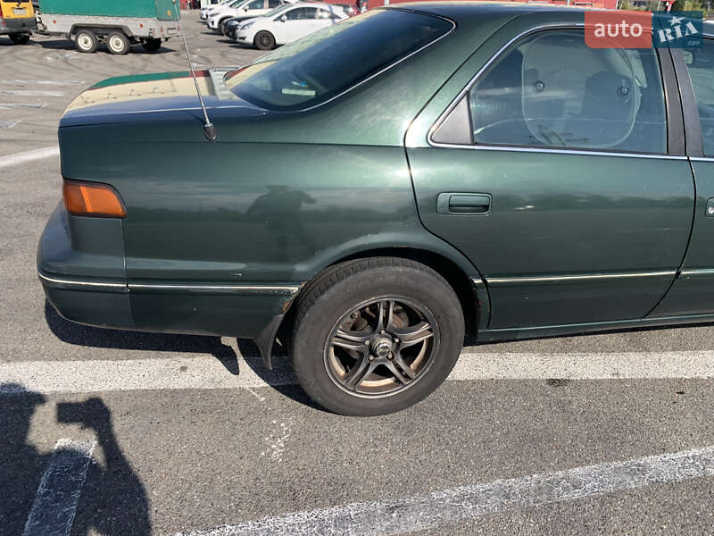 Седан Toyota Camry 1998 в Киеве фото 5 Седан Toyota Camry 1998 в Киеве