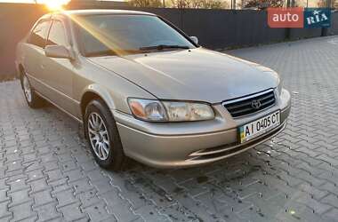 Седан Toyota Camry 2001 в Киеве