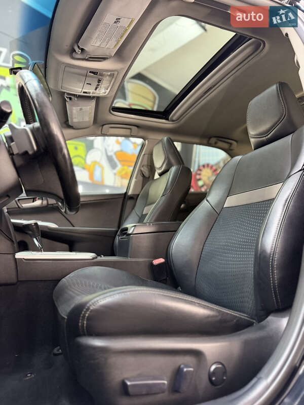 Седан Toyota Camry 2014 в Киеве фото 7 Седан Toyota Camry 2014 в Киеве
