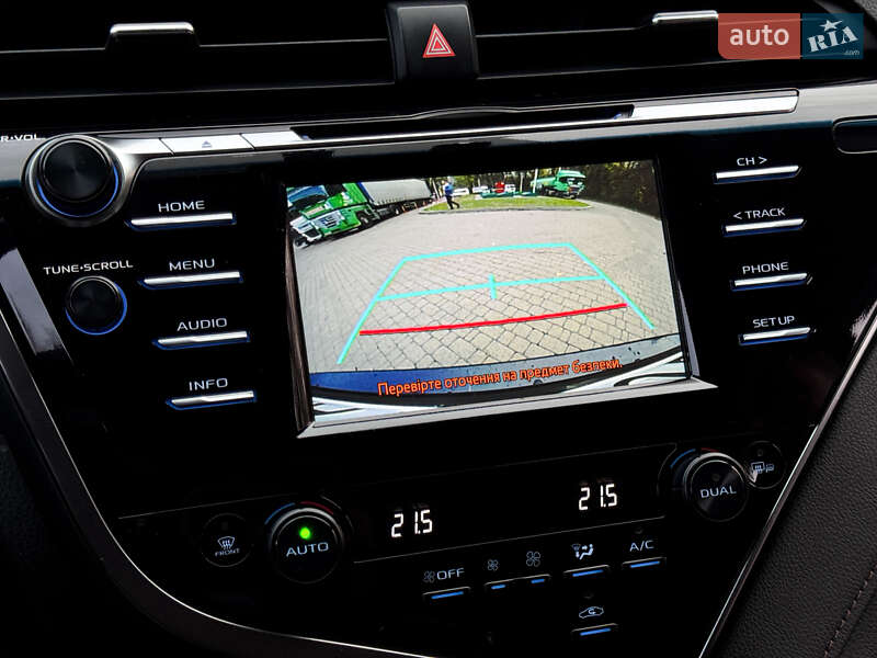 Седан Toyota Camry 2017 в Києві