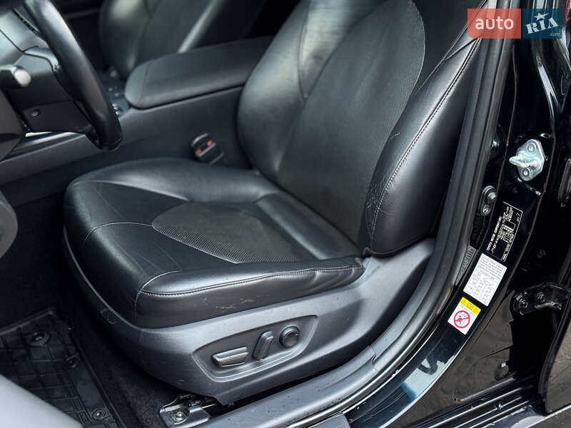 Седан Toyota Camry 2017 в Києві