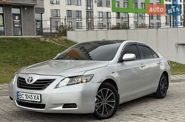 Седан Toyota Camry 2008 в Львові