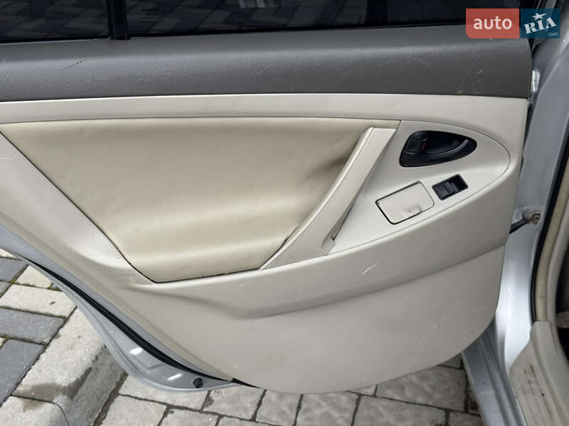 Седан Toyota Camry 2008 в Львове фото 11 Седан Toyota Camry 2008 в Львове