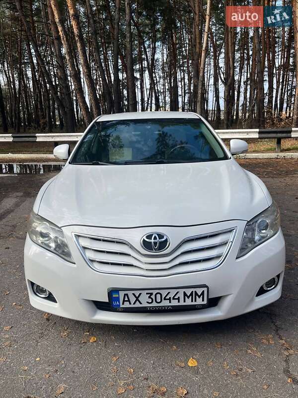 Седан Toyota Camry 2011 в Зачепиловке фото 2 Седан Toyota Camry 2011 в Зачепиловке