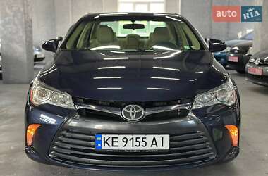 Седан Toyota Camry 2015 в Каменском