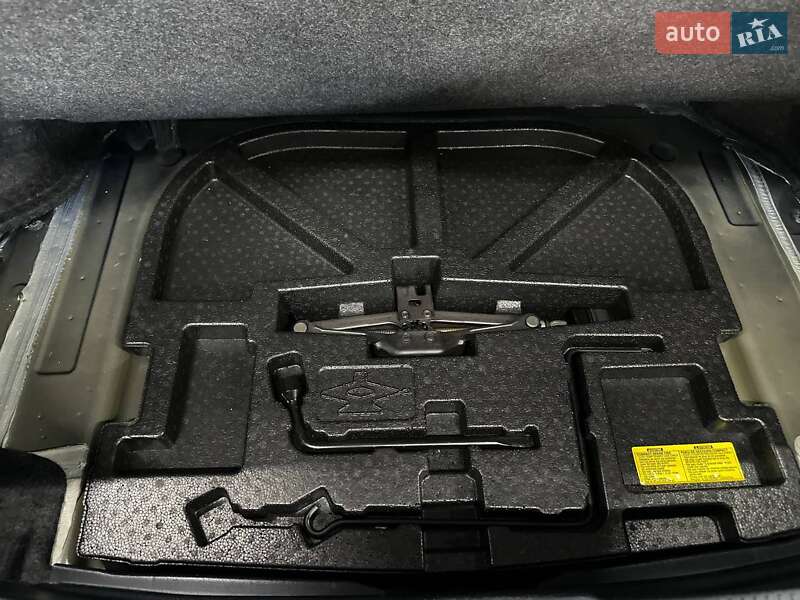 Седан Toyota Camry 2015 в Кам'янському