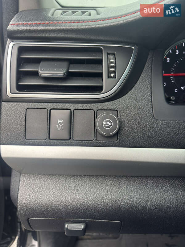 Седан Toyota Camry 2016 в Киеве фото 11 Седан Toyota Camry 2016 в Киеве