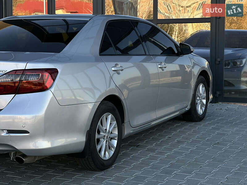 Седан Toyota Camry 2012 в Тернополе фото 7 Седан Toyota Camry 2012 в Тернополе