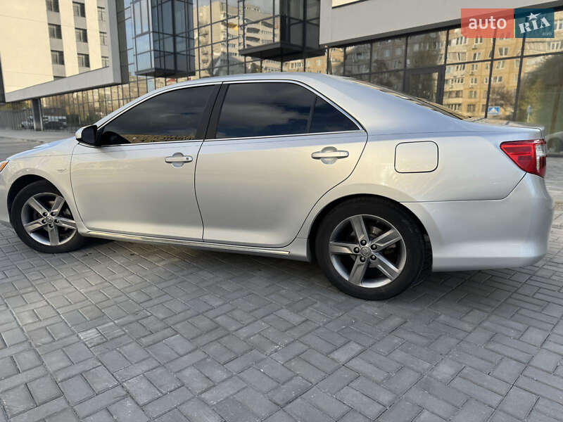 Седан Toyota Camry 2014 в Днепре фото 41 Седан Toyota Camry 2014 в Днепре