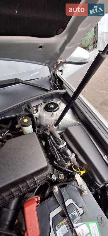 Седан Toyota Camry 2012 в Киеве