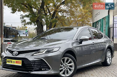 Седан Toyota Camry 2023 в Миколаєві