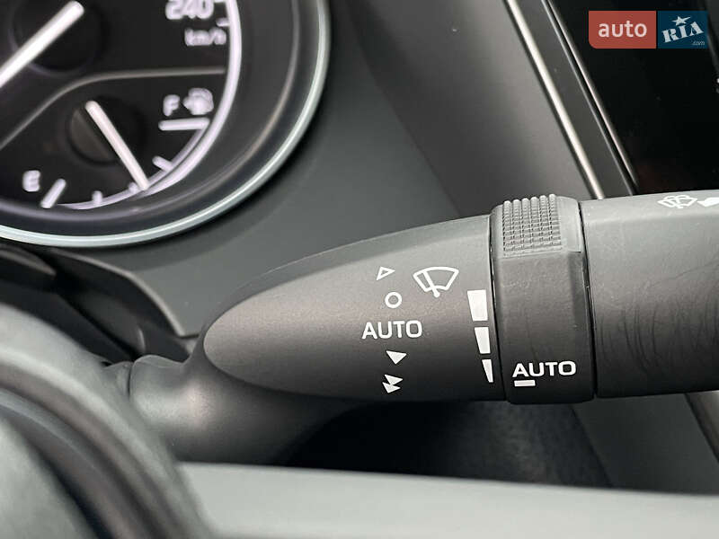 Седан Toyota Camry 2023 в Николаеве фото 25 Седан Toyota Camry 2023 в Николаеве