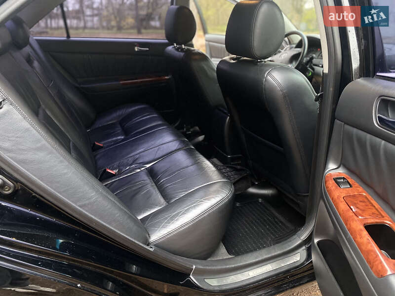 Седан Toyota Camry 2002 в Чернигове