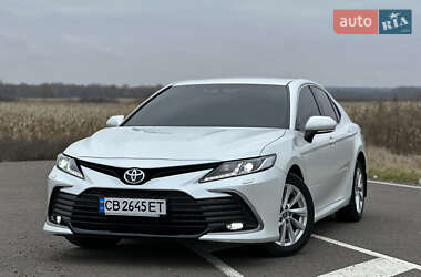 Седан Toyota Camry 2023 в Киеве