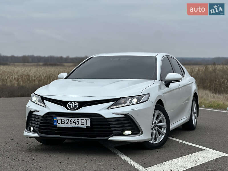 Седан Toyota Camry 2023 в Киеве фото Седан Toyota Camry 2023 в Киеве