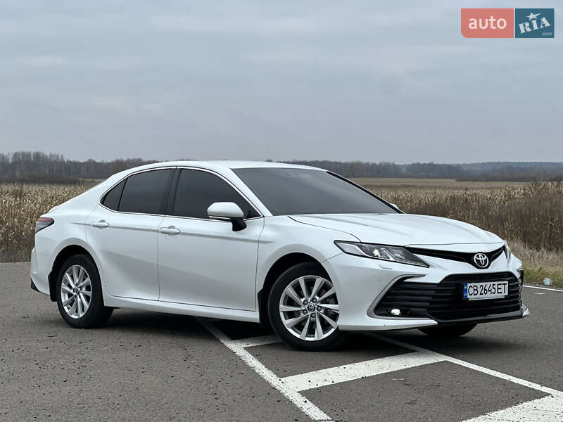 Седан Toyota Camry 2023 в Киеве фото 4 Седан Toyota Camry 2023 в Киеве