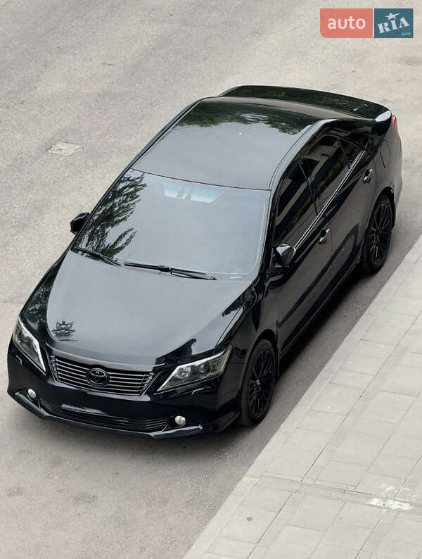 Седан Toyota Camry 2012 в Дніпрі